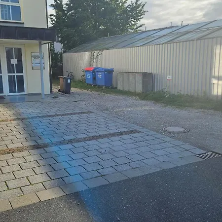 Bema - Geraeumig, Hafenlage, Ruhig Und Mit Parkplatz - L19 One Apartman